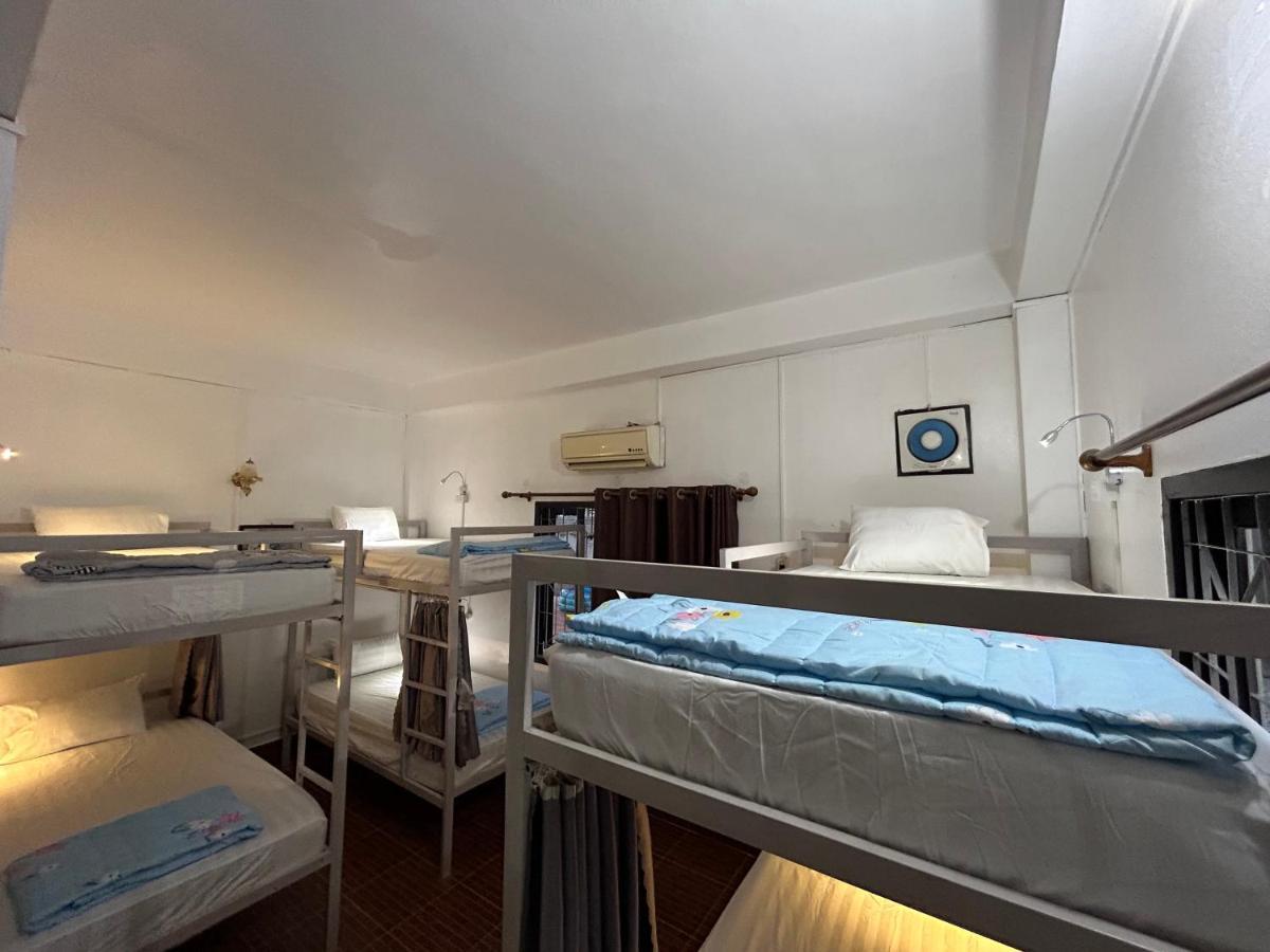 Vang Vieng Backpackers Hostel 외부 사진