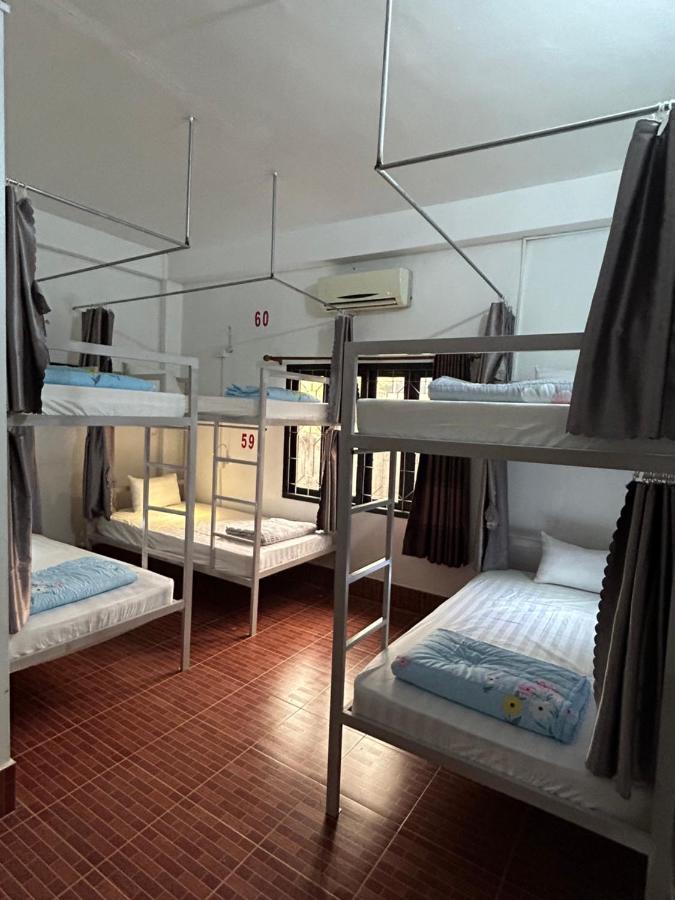 Vang Vieng Backpackers Hostel 외부 사진