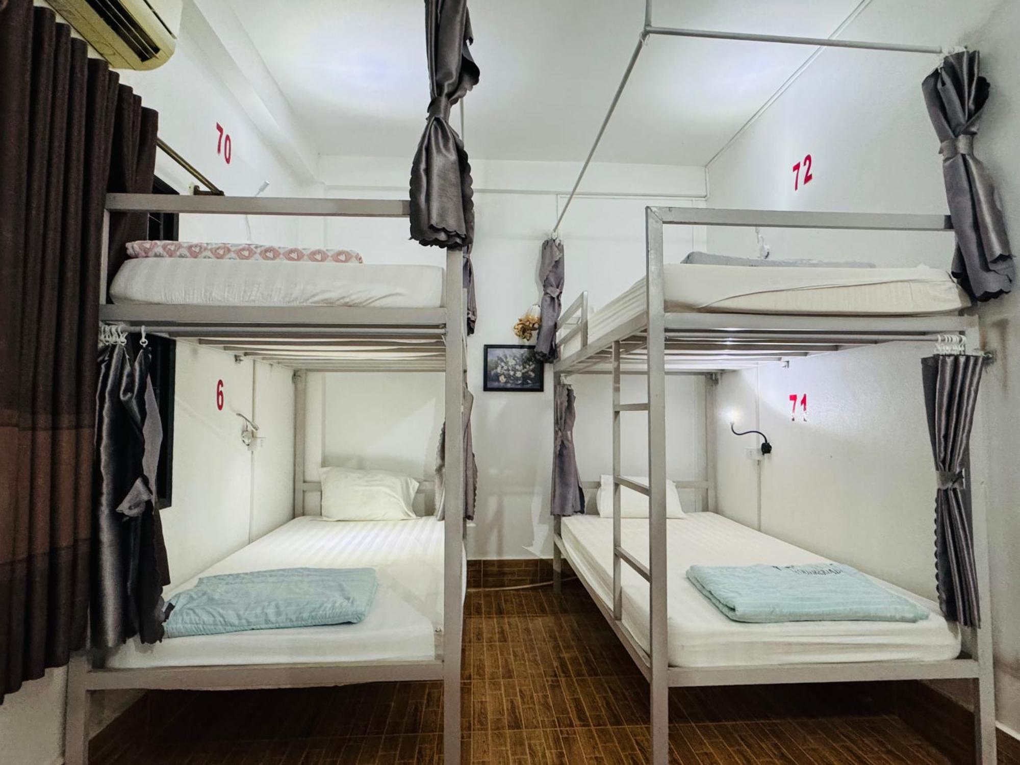 Vang Vieng Backpackers Hostel 외부 사진